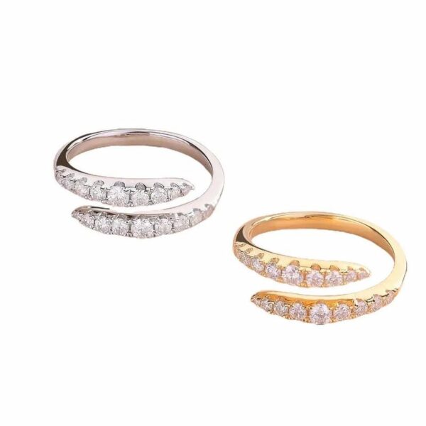 Amato Jewels Exquisite By-pass 0.45 carats moissanite ring silver925 w Gold or White Gold Plated