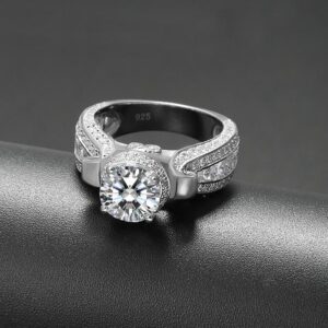 Amato Jewels , 2 carats Lab Grown Diamond silver ring with IGI certificate with inscription on the girdle of the diamond